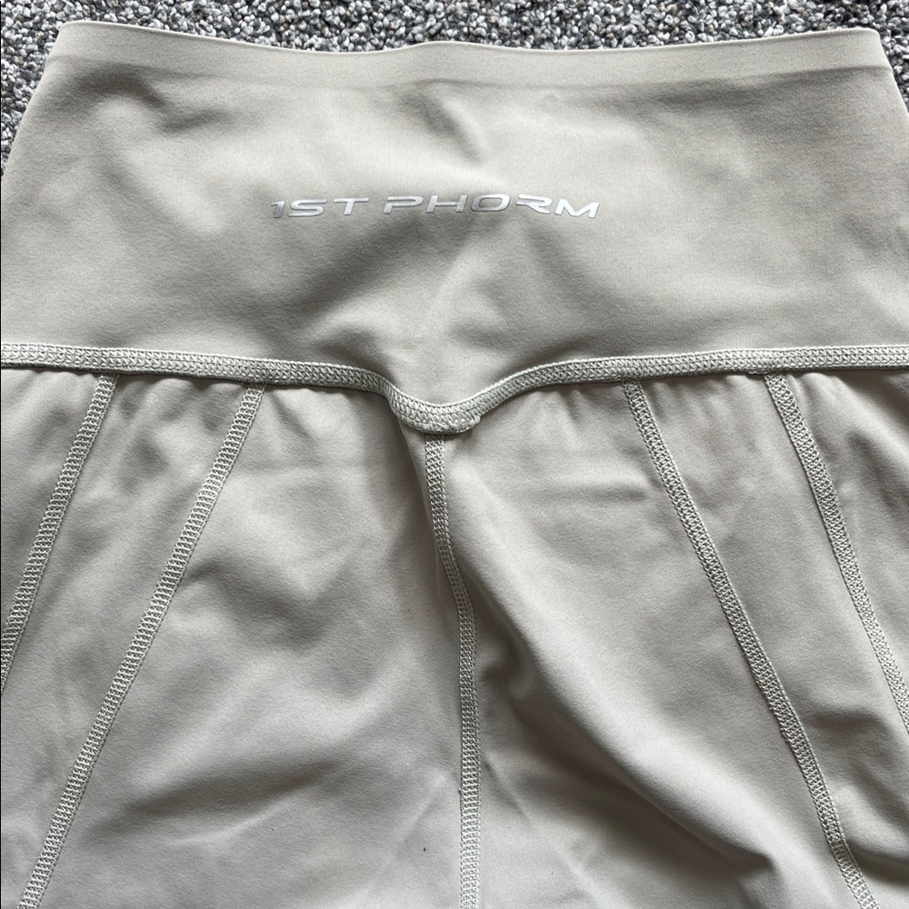 EUC 1st Phorm Full Length High Rise Reversible Leggings - Picture 9 of 9